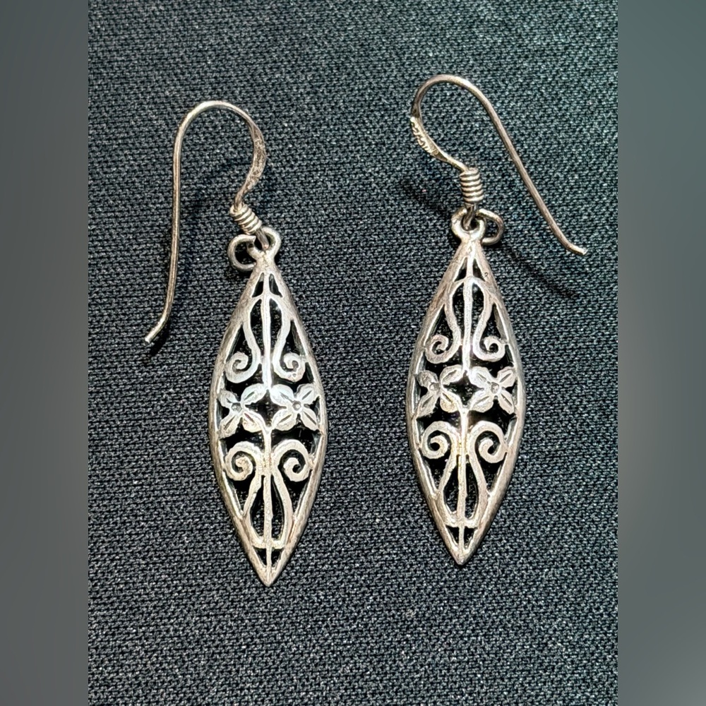 Elegant Marsala Vintage Sterling Silver 925 Filigree Earrings